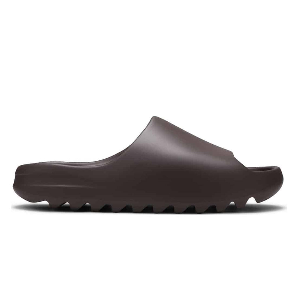 Yeezy Slides ‘Soot’ 2021